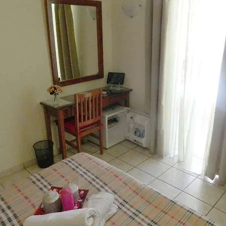 Πανσιόν Peridromos 3*